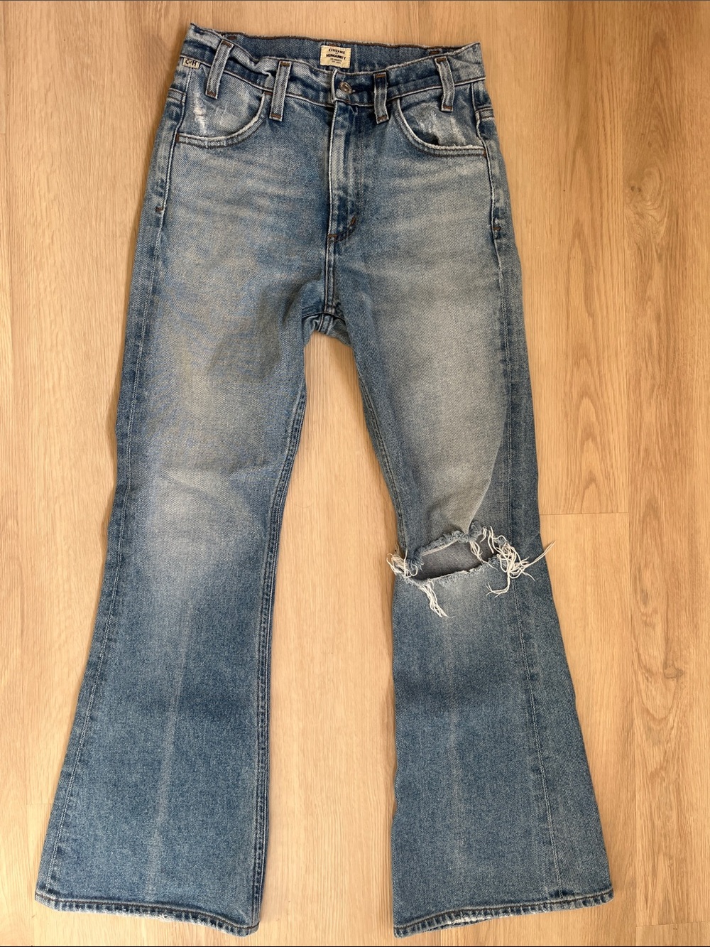 Citizens of Humanity Blue Distressed Amelia Vintage Flare Jeans - Picture 2 of 8